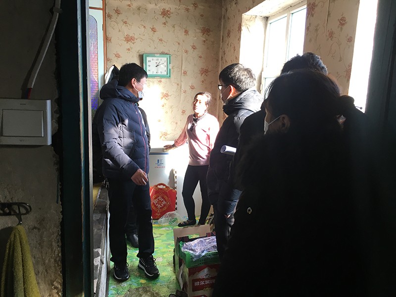 ����ɳ���ֳ������ж���벢�ٴ�÷������͹�״�����������鹥��ս (5).jpg